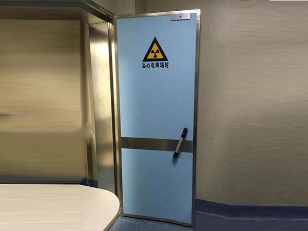 铅防护门.jpg 铅防护门.jpg